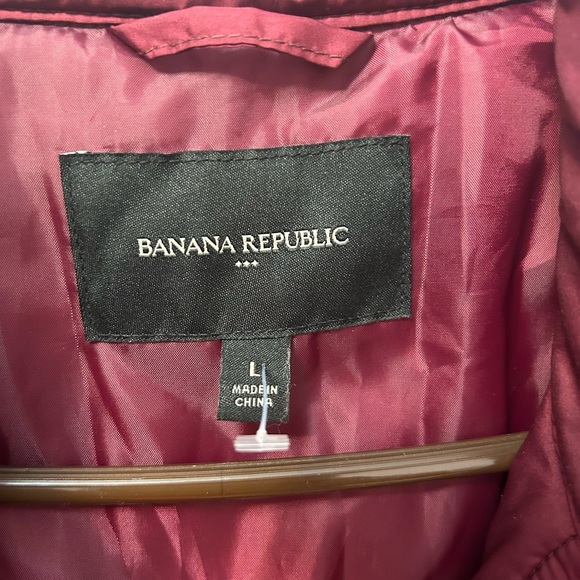 Banana Republic Women's Quilted Puffer Jacket - Red - Picture 7 of 8